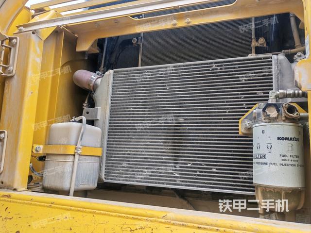 散熱器正面（大件艙室）