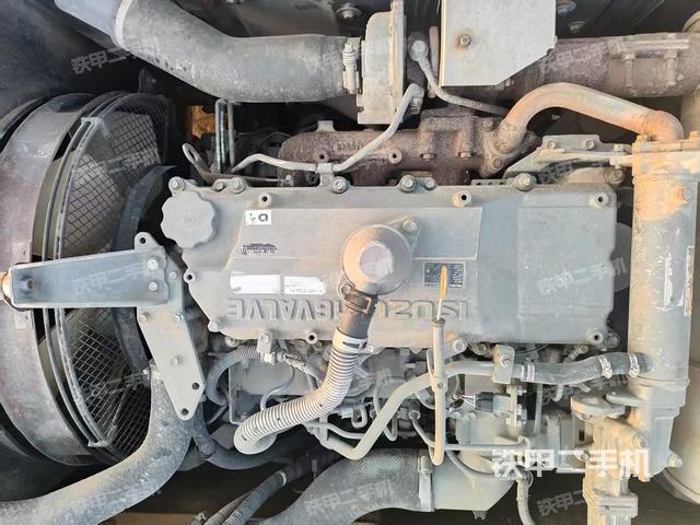 發(fā)動(dòng)機(jī)整體俯視(整機(jī)外觀) 發(fā)動(dòng)機(jī)整體俯視(整機(jī)外觀)