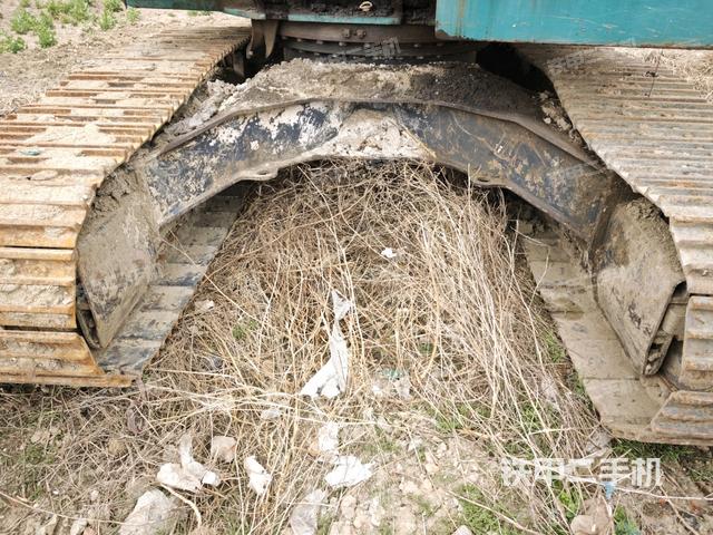 轉(zhuǎn)盤(pán)和下車(chē)架正前（工作和回轉(zhuǎn)裝置）