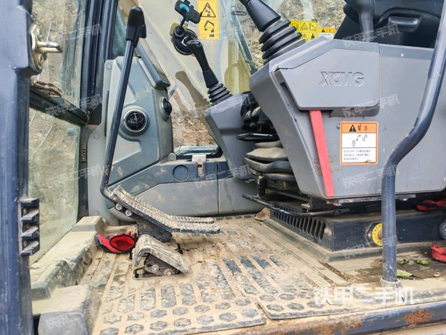 小時(shí)表(駕駛室部分) 小時(shí)表(駕駛室部分)