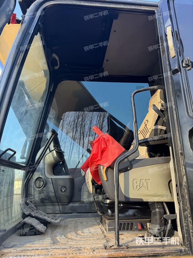 駕駛室整體（整機(jī)外觀）