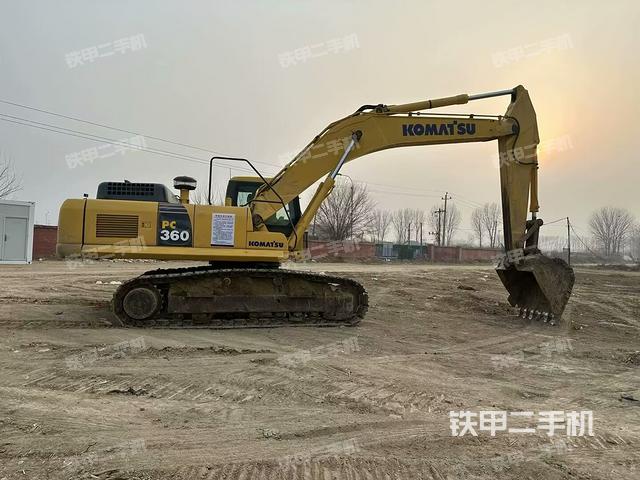 整機(jī)右后45°(整機(jī)外觀) 整機(jī)右后45°(整機(jī)外觀)