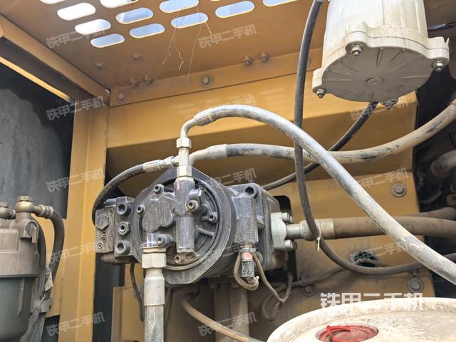 液压泵斜45 左(大件舱室) 液压泵斜45 左(大件舱室)