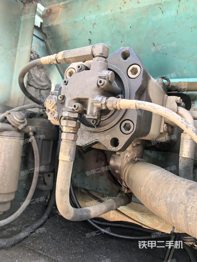 液壓泵斜45?左（大件艙室）