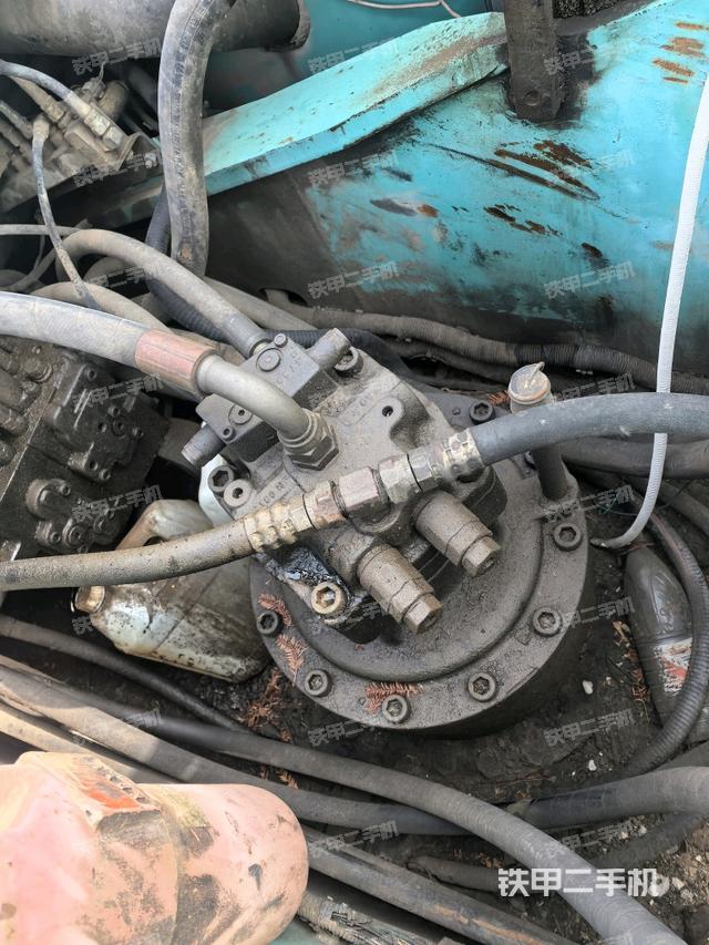 回轉(zhuǎn)馬達（上車部件）