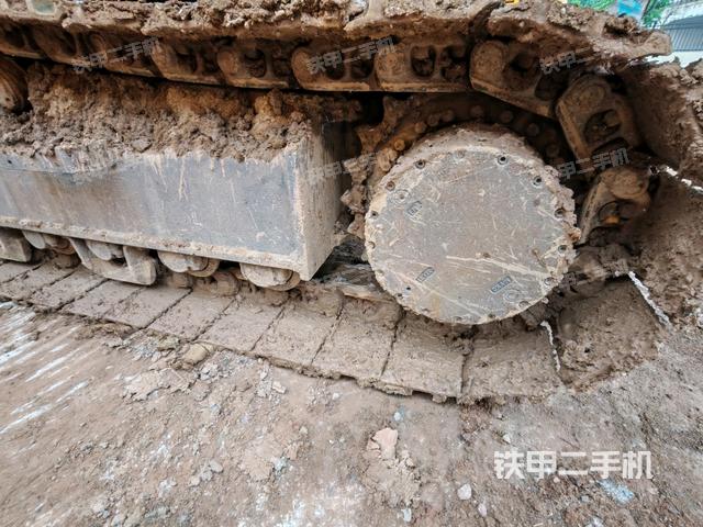 左導向輪(行走機構) 左導向輪(行走機構)