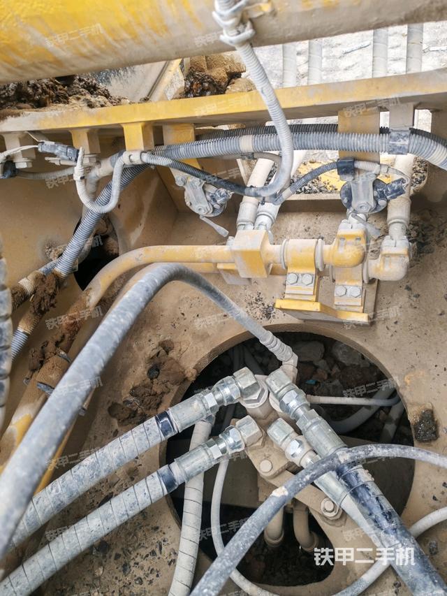 氣門室蓋螺絲特寫（上車部件）