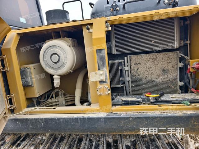 散熱器正面（大件艙室）