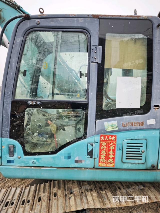 駕駛室左后45度（駕駛室部分）