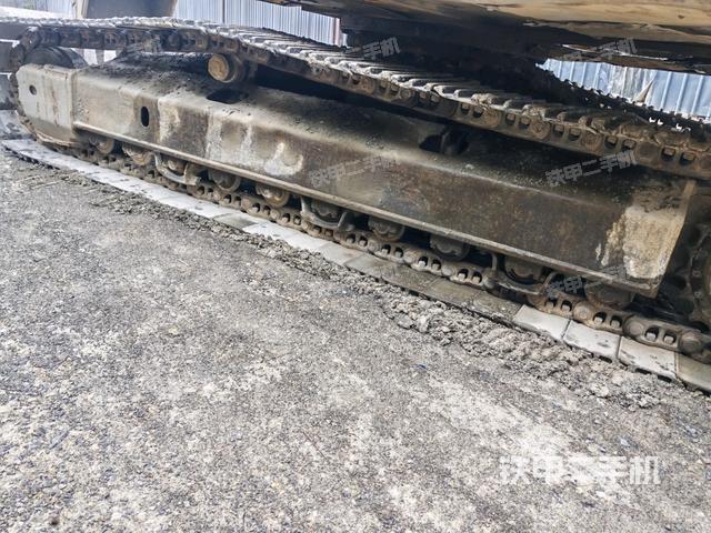 后窗玻璃角標(biāo)（駕駛室部分）