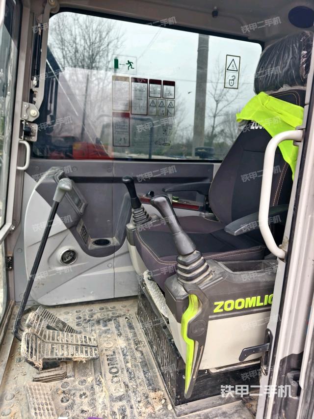 座椅后部（駕駛室部分）