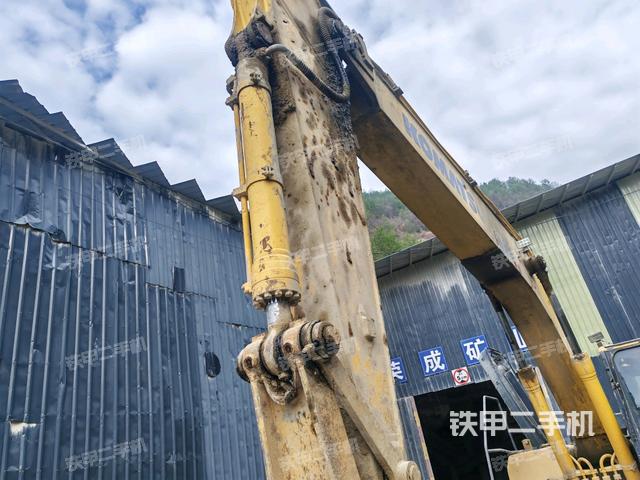 小臂整體左后（工作和回轉(zhuǎn)裝置）