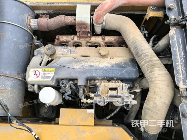 发动机室(上车部件) 发动机室(上车部件)