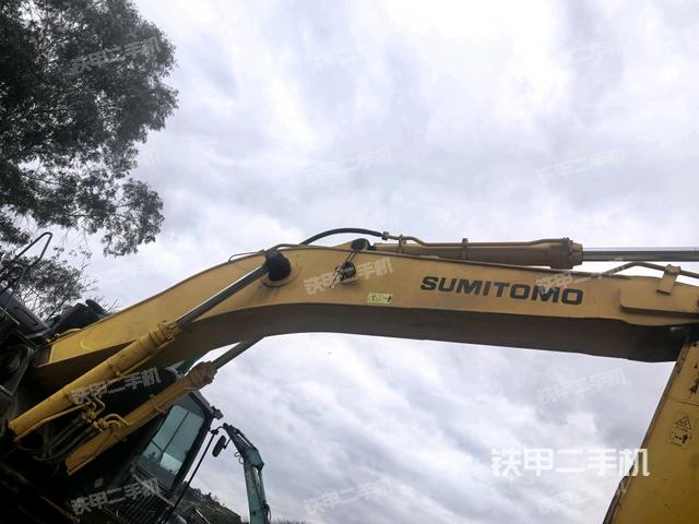 大臂整體?右側(工作和回轉裝置) 大臂整體?右側(工作和回轉裝置)
