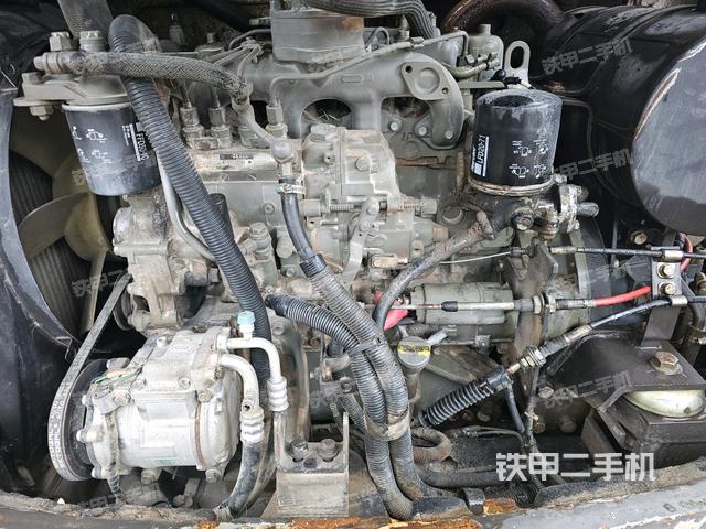 發(fā)動機整體俯視(整機外觀) 發(fā)動機整體俯視(整機外觀)