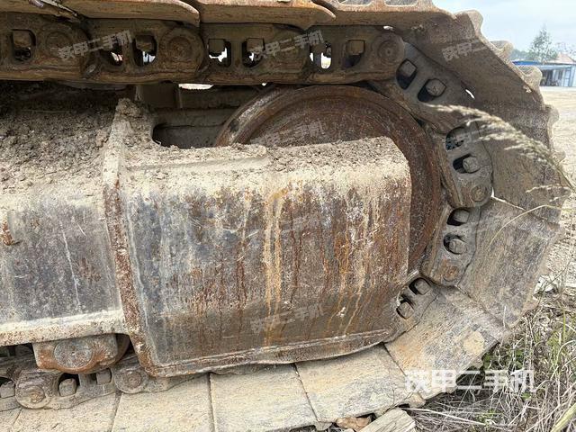 左側(cè)履帶整體?（行走機(jī)構(gòu)）