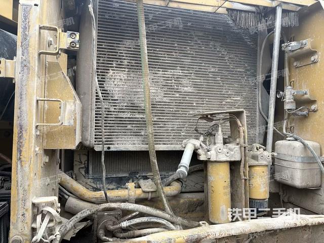 液壓泵斜45?左（大件艙室）