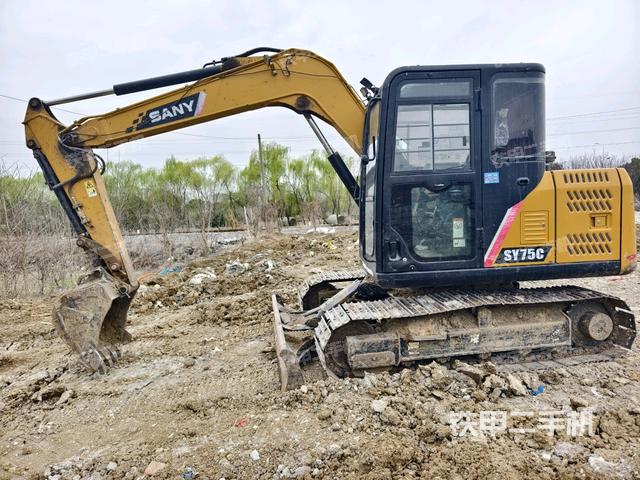 三一重工SY75C挖掘機(jī)