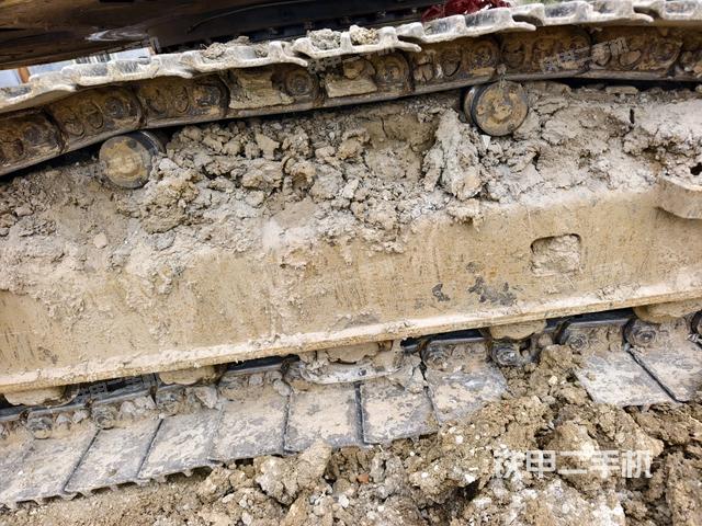 右驅(qū)動(dòng)輪（行走機(jī)構(gòu)）