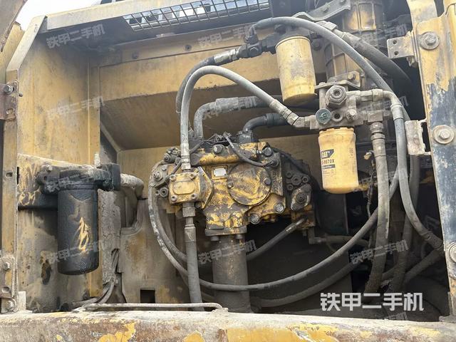 液壓泵斜45?右（大件艙室）