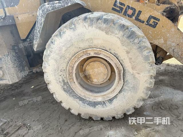 左前輪（行走機(jī)構(gòu)）