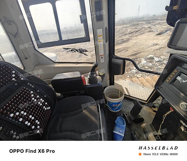 驾驶室操作台（设备外观及核心部件）