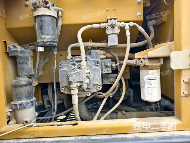 液壓泵室（大件艙室）