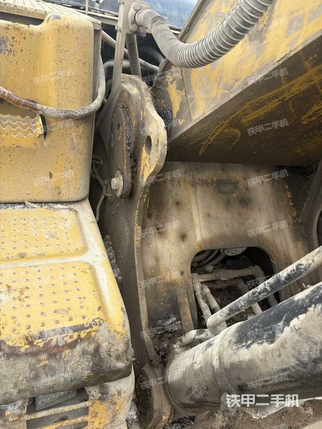 回轉(zhuǎn)馬達(dá)（上車部件）