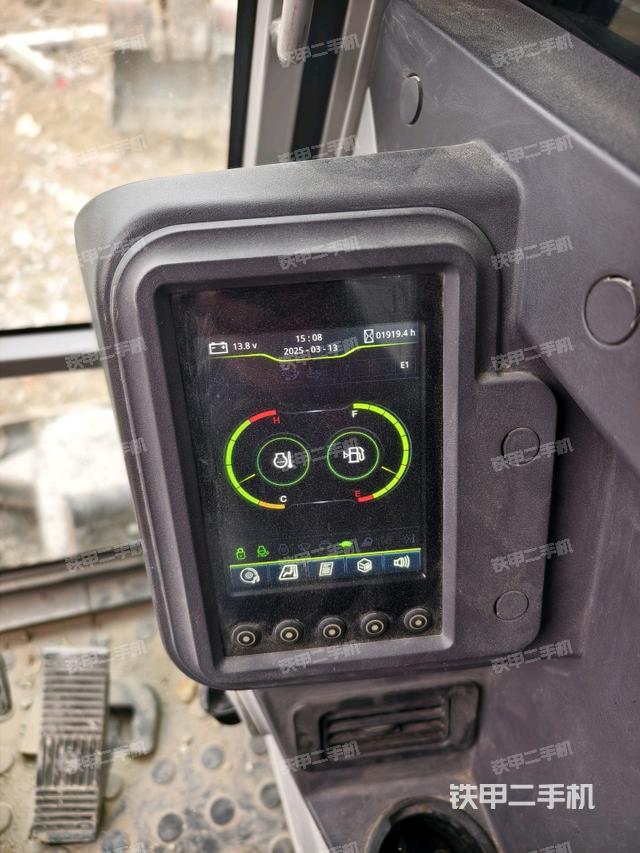 顯示屏?（駕駛室部分）