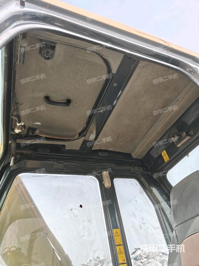 頂棚整體（駕駛室部分）