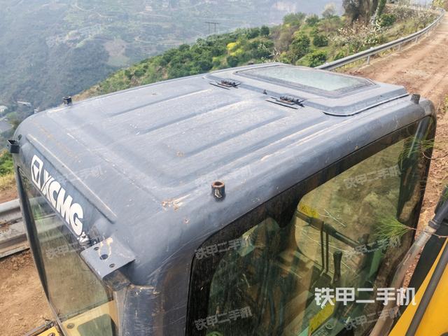 駕駛室頂部俯視(上車部件) 駕駛室頂部俯視(上車部件)