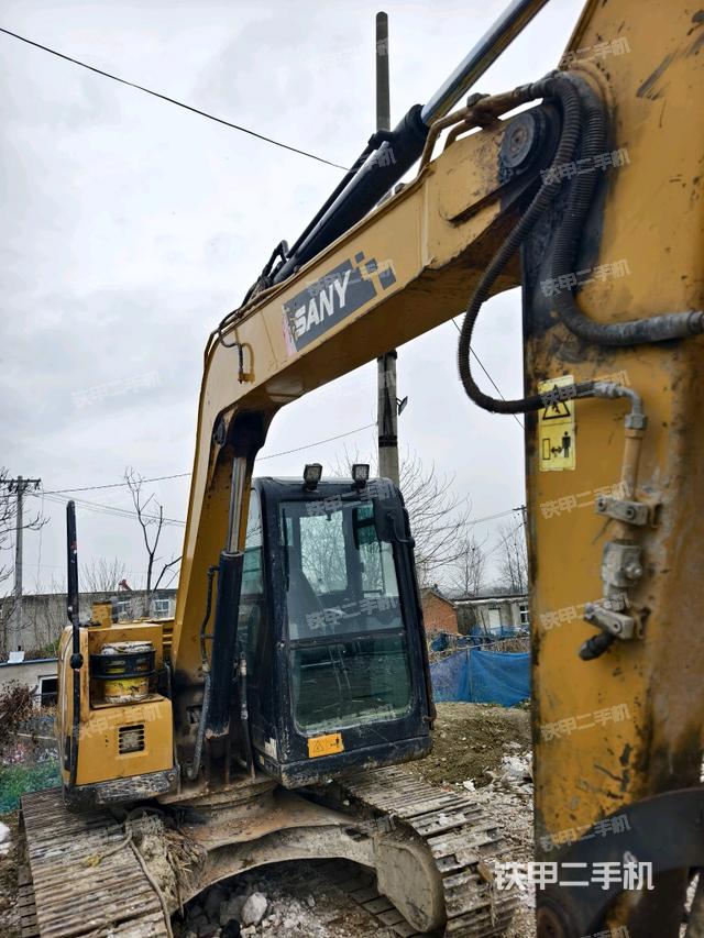 小臂整體右前（工作和回轉裝置）