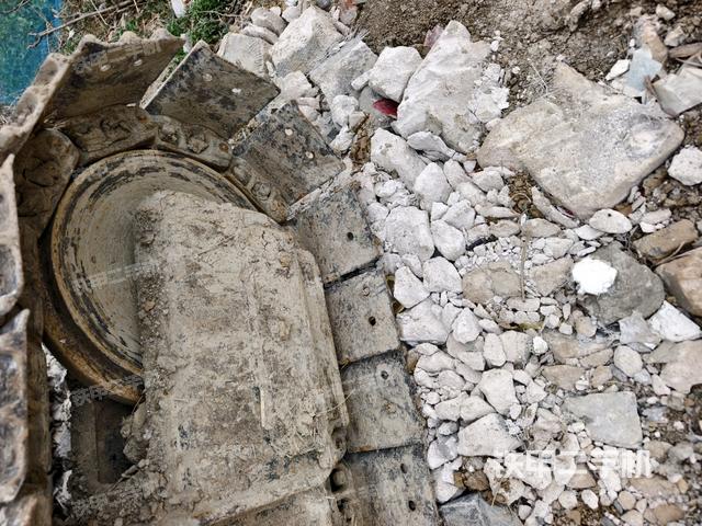 右側履帶整體?（行走機構）