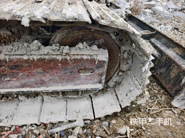 右側(cè)履帶整體?（行走機構(gòu)）