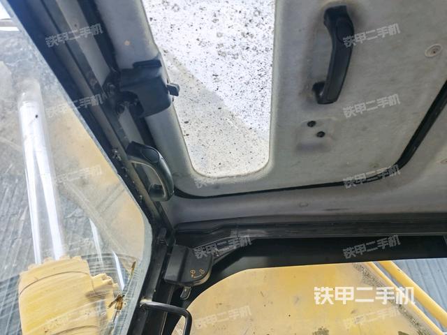 駕駛室左前45度（駕駛室部分）