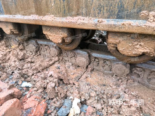 右側履帶整體（行走機構）