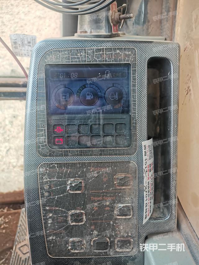 驾驶室整体（整机外观）