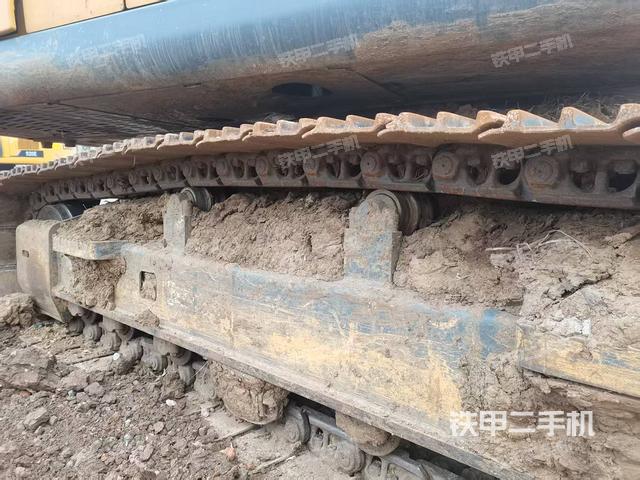 單側(cè)履帶整體（整機(jī)外觀）