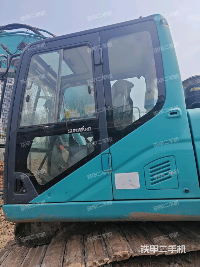 駕駛室正側(cè)（駕駛室部分）