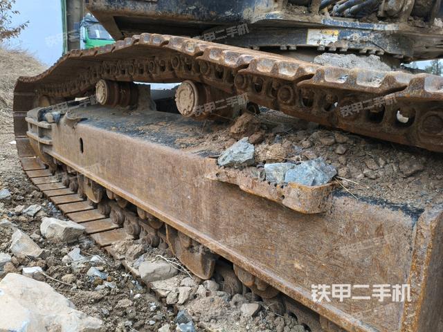 左側(cè)履帶整體?（行走機構(gòu)）