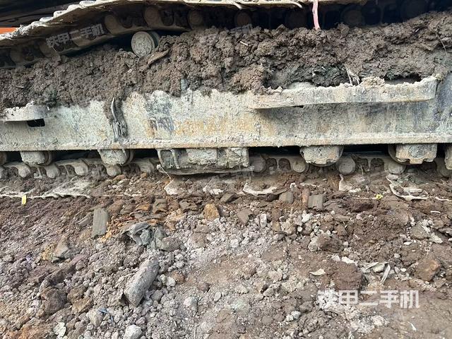 单侧履带整体（整机外观）