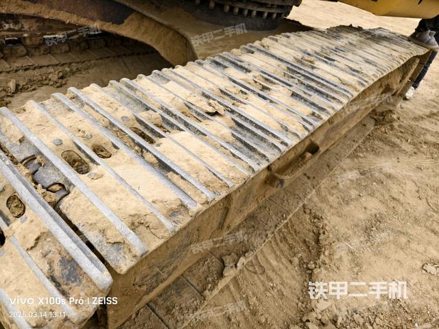 單側(cè)履帶整體（整機外觀）