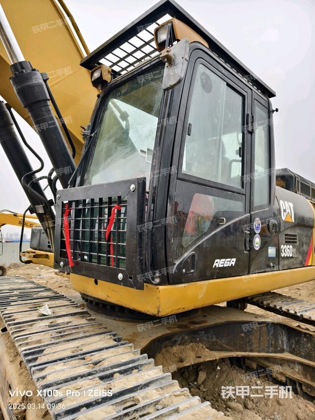 駕駛室整體（整機外觀）