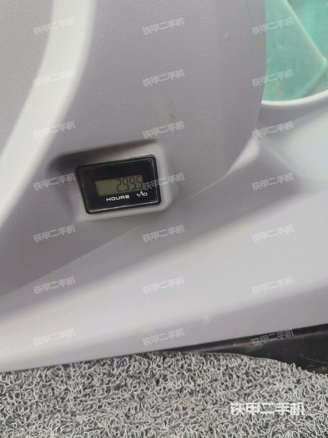 小時(shí)表(駕駛室部分) 小時(shí)表(駕駛室部分)