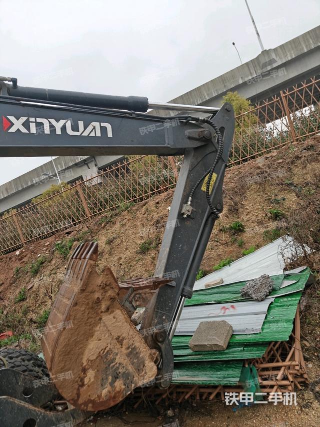 小臂整體右前（工作和回轉(zhuǎn)裝置）