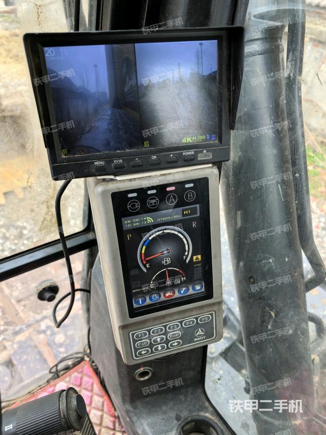 顯示屏?(駕駛室部分) 顯示屏?(駕駛室部分)