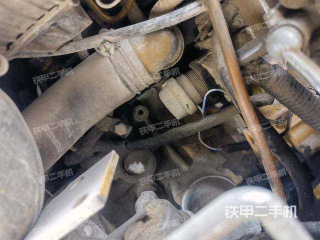 發(fā)動(dòng)機(jī)整體俯視(整機(jī)外觀) 發(fā)動(dòng)機(jī)整體俯視(整機(jī)外觀)