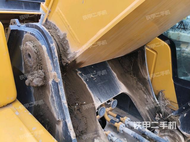 大臂根部?斜視（工作和回轉(zhuǎn)裝置）