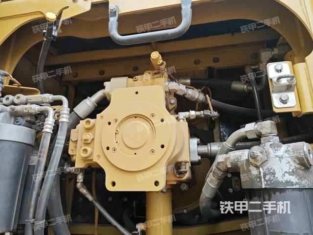 液壓泵斜45?左（大件艙室）