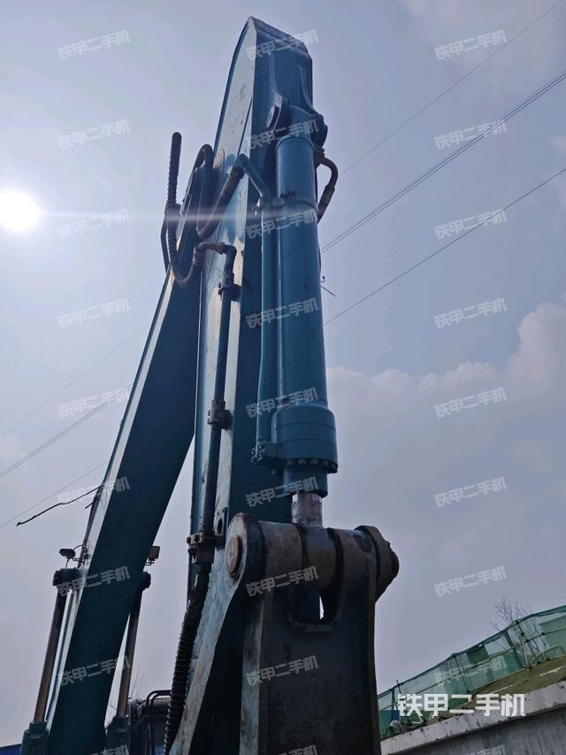 小臂整體右前（工作和回轉(zhuǎn)裝置）